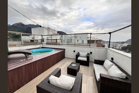 Apartamento para alugar com 165m², 3 quartos e 2 vagas Apartamento para alugar com 165m², 3 quartos e 2 vagasPiscina