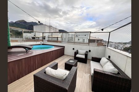 Apartamento para alugar com 165m², 3 quartos e 2 vagas Apartamento para alugar com 165m², 3 quartos e 2 vagasPiscina