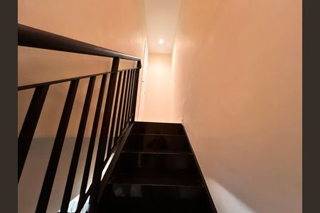 Apartamento para alugar com 165m², 3 quartos e 2 vagas Apartamento para alugar com 165m², 3 quartos e 2 vagasEscada cobertura