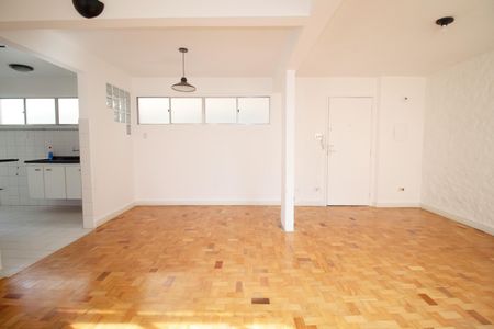 Apartamento à venda com 65m², 2 quartos e 1 vaga Apartamento à venda com 65m², 2 quartos e 1 vagaSala