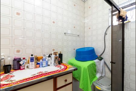 Casa à venda com 144m², 3 quartos e 2 vagas Casa à venda com 144m², 3 quartos e 2 vagasBanheiro