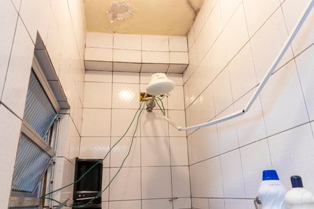 Casa à venda com 144m², 3 quartos e 2 vagas Casa à venda com 144m², 3 quartos e 2 vagasBanheiro de Serviço