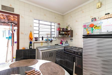 Casa à venda com 144m², 3 quartos e 2 vagas Casa à venda com 144m², 3 quartos e 2 vagasCozinha