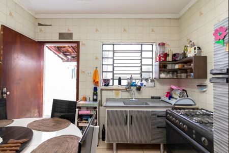 Casa à venda com 144m², 3 quartos e 2 vagas Casa à venda com 144m², 3 quartos e 2 vagasCozinha