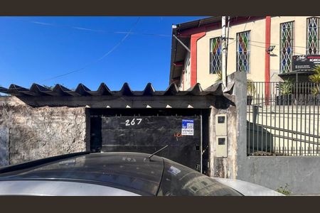 Casa à venda com 100m², 2 quartos e 2 vagasFachada