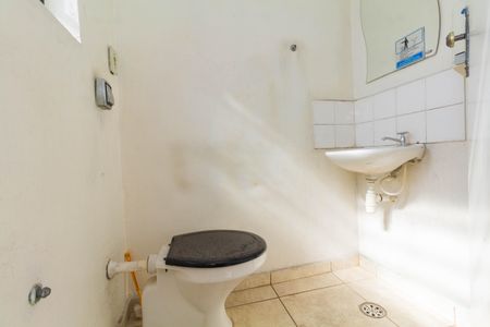 Casa à venda com 440m², 4 quartos e 8 vagasBanheiro 4