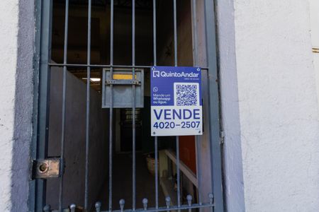 Casa à venda com 440m², 4 quartos e 8 vagasFachada - plaquinha