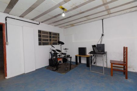 Casa à venda com 440m², 4 quartos e 8 vagasQuarto 4