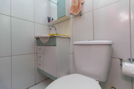 Casa à venda com 440m², 4 quartos e 8 vagasBanheiro 2