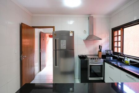 Casa à venda com 203m², 3 quartos e 2 vagasCozinha