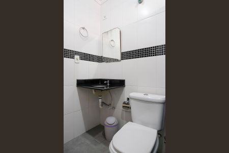 Casa à venda com 203m², 3 quartos e 2 vagasBanheiro da suíte