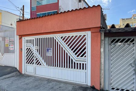 Casa à venda com 203m², 3 quartos e 2 vagasFachada + plaquinha