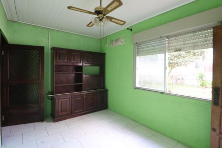 Casa à venda com 101m², 2 quartos e 2 vagasSala