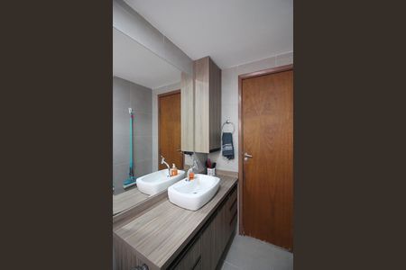 Apartamento à venda com 78m², 2 quartos e 1 vagaBanheiro Social