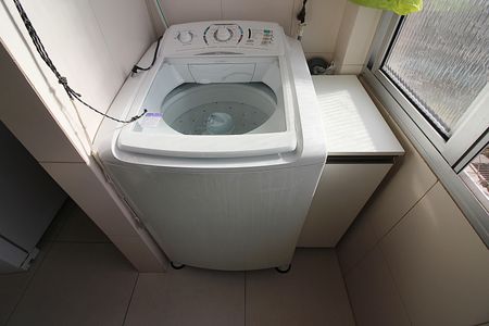 Apartamento à venda com 78m², 2 quartos e 1 vagaÁrea de Serviço