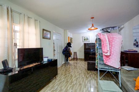 Casa à venda com 232m², 4 quartos e 4 vagasEdícula - Sala