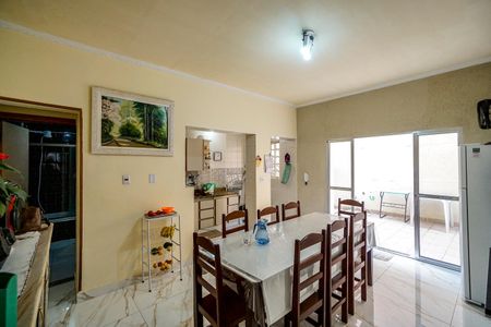 Casa à venda com 232m², 4 quartos e 4 vagasCozinha