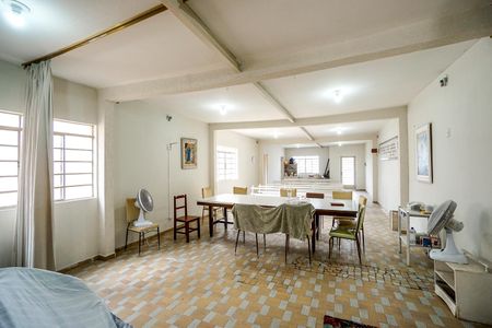 Casa à venda com 232m², 4 quartos e 4 vagasÁrea Comum - Salão