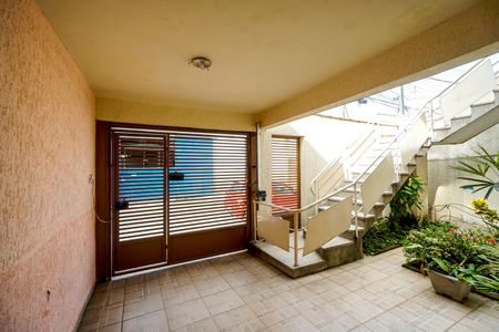Casa à venda com 232m², 4 quartos e 4 vagasGaragem