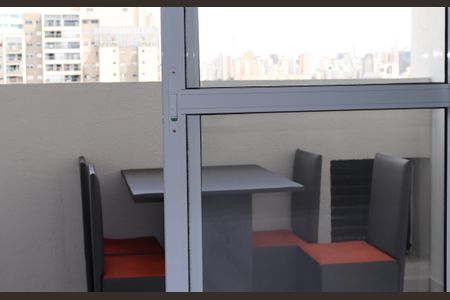 Varanda de kitnet/studio para alugar com 1 quarto, 24m² em Consolação, São Paulo