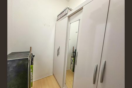 Apartamento à venda com 51m², 1 quarto e sem vaga Apartamento à venda com 51m², 1 quarto e sem vagaCloset
