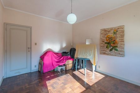 Casa à venda com 320m², 6 quartos e 2 vagasQuarto 4