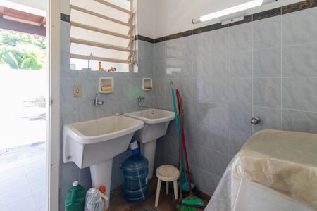 Casa à venda com 320m², 6 quartos e 2 vagasÁrea de Serviço