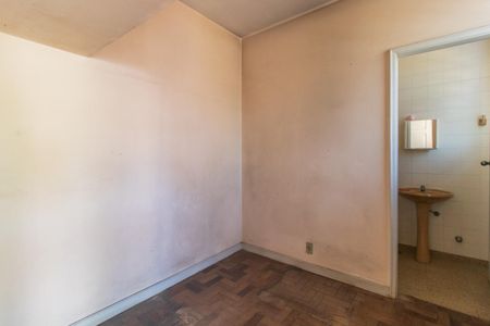 Casa à venda com 320m², 6 quartos e 2 vagasQuarto de Serviço