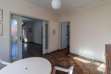 Casa à venda com 320m², 6 quartos e 2 vagasSala