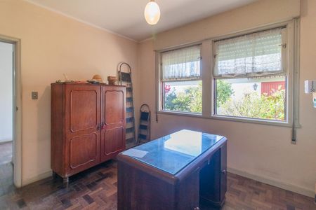 Casa à venda com 320m², 6 quartos e 2 vagasQuarto 1