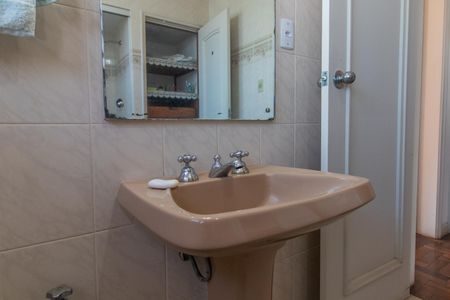 Casa à venda com 320m², 6 quartos e 2 vagasBanheiro Social