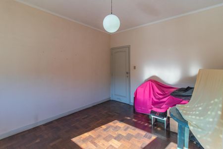 Casa à venda com 320m², 6 quartos e 2 vagasQuarto 4