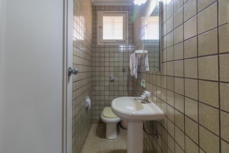 Casa à venda com 320m², 6 quartos e 2 vagasLavabo