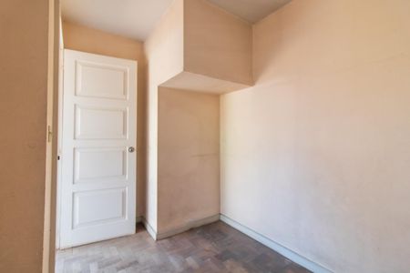 Casa à venda com 320m², 6 quartos e 2 vagasQuarto de Serviço