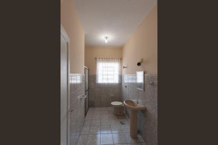 Casa à venda com 279m², 2 quartos e 3 vagasBanheiro