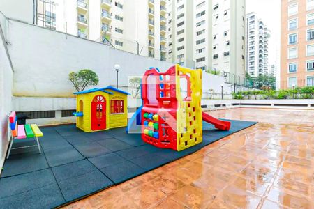 Apartamento à venda com 113m², 4 quartos e 2 vagasÁrea comum - Playground
