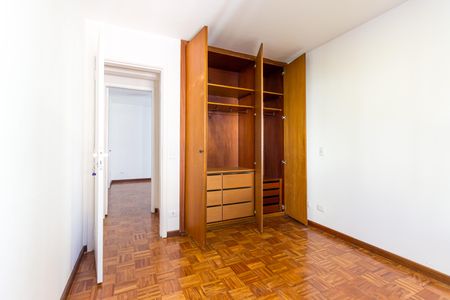 Apartamento à venda com 113m², 4 quartos e 2 vagasQuarto 2