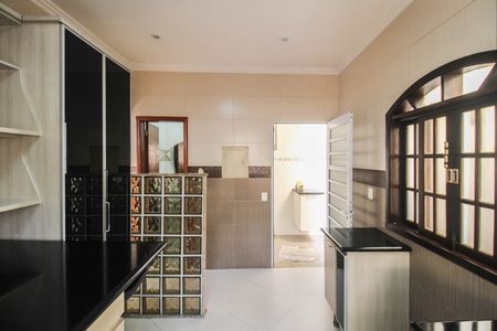 Casa para alugar com 140m², 2 quartos e 2 vagasCozinha