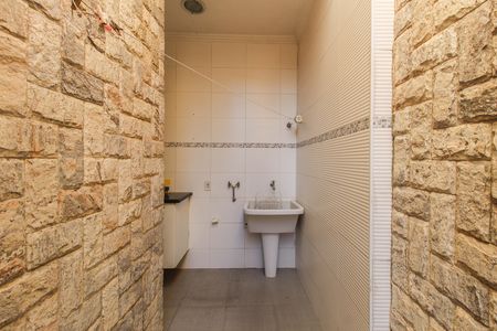Casa para alugar com 140m², 2 quartos e 2 vagasÁrea de Serviço