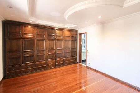 Casa para alugar com 140m², 2 quartos e 2 vagasSuíte 2