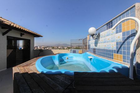 Casa para alugar com 140m², 2 quartos e 2 vagasTerraço - Piscina