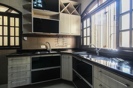 Casa para alugar com 140m², 2 quartos e 2 vagasCozinha