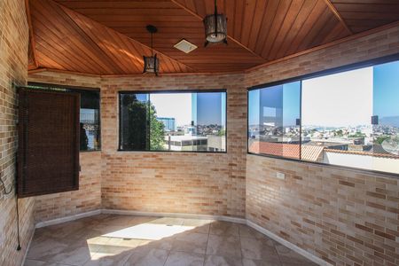 Casa para alugar com 140m², 2 quartos e 2 vagasTerraço