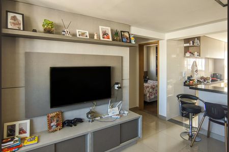 Apartamento à venda com 110m², 2 quartos e 2 vagasSala