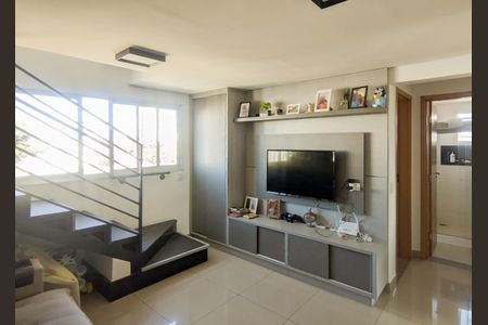 Apartamento à venda com 110m², 2 quartos e 2 vagasSala