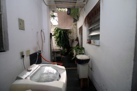 Casa à venda com 135m², 2 quartos e 1 vagaÁrea de Serviço