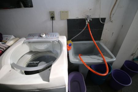 Casa à venda com 135m², 2 quartos e 1 vagaÁrea de Serviço