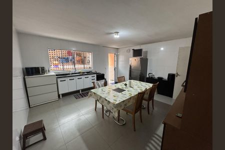 Casa à venda com 165m², 3 quartos e 2 vagas