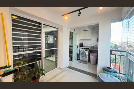 Apartamento à venda com 97m², 3 quartos e 2 vagasVaranda