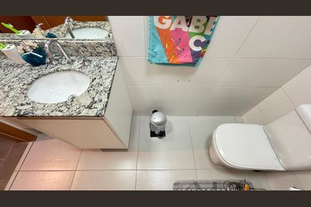Apartamento à venda com 97m², 3 quartos e 2 vagasBanheiro
